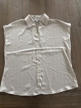 Maison d’Amelie Silky Button Down Tank